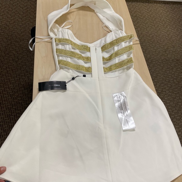 NWT BCBG MAXAZRIA Carolyn Off-The-Shoulder Dress Off White Gold back - Picture 4 of 5
